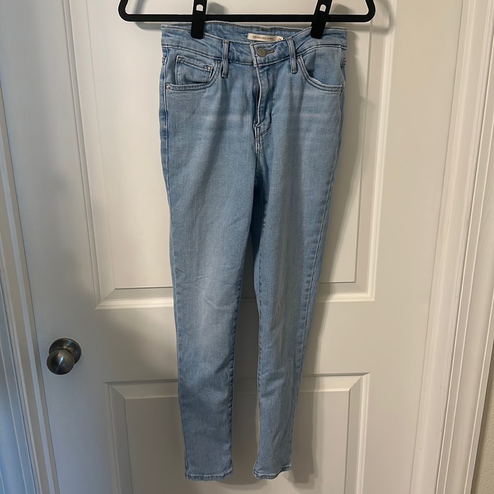 Levis 721 High Rise Skinny Jeans